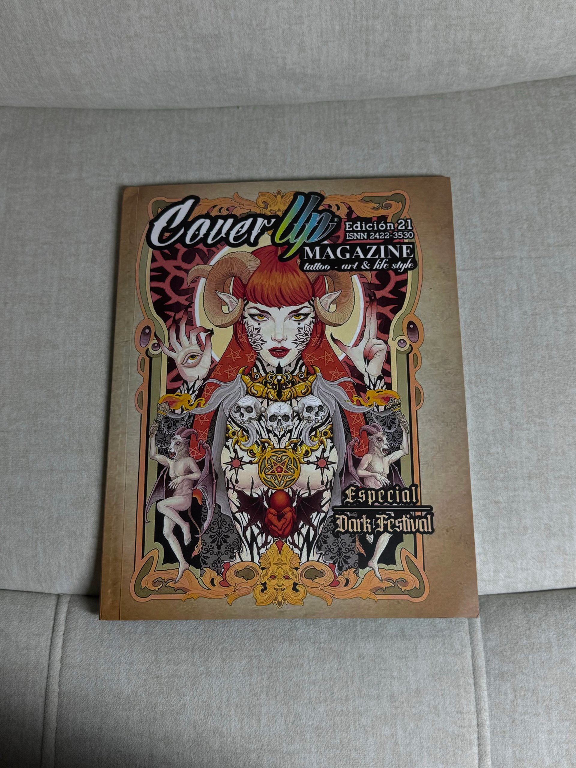 COVERUP MAGAZINE edicion 21 2025 — photograph 4
